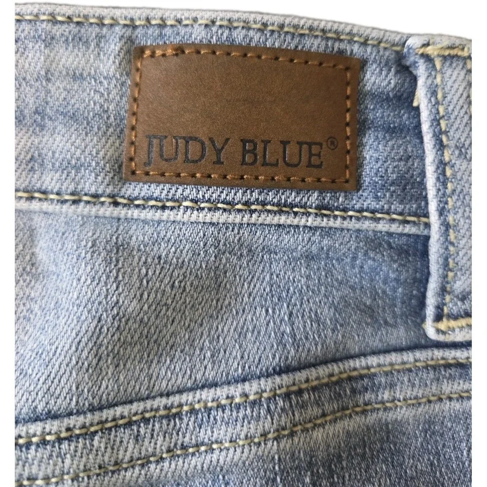 Judy Blue Women's Skinny Jeans Light Wash Stretch Mid Rise Size (Measure 13x26)‎